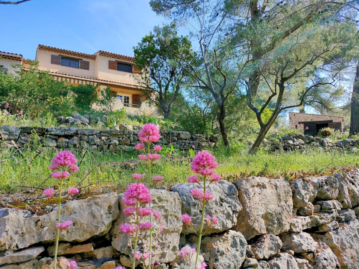 Villa Les Chariotins Draguignan Exterior photo